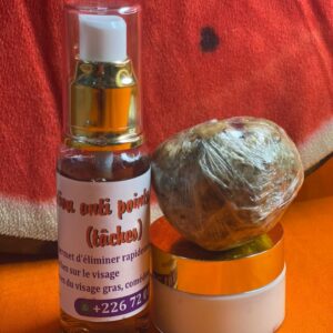 Anti tâche point noir et visage sévère